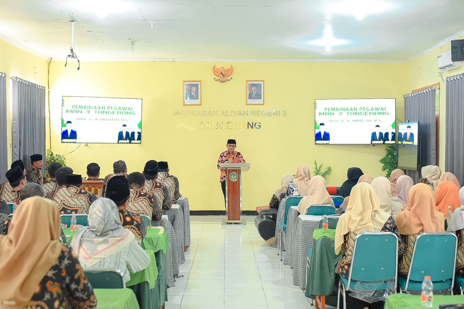 MAN 3 Tangerang Gelar Pembinaan Pegawai, Kakanwil Kemenag Banten Tekankan Peningkatan Mutu dan Kolaborasi