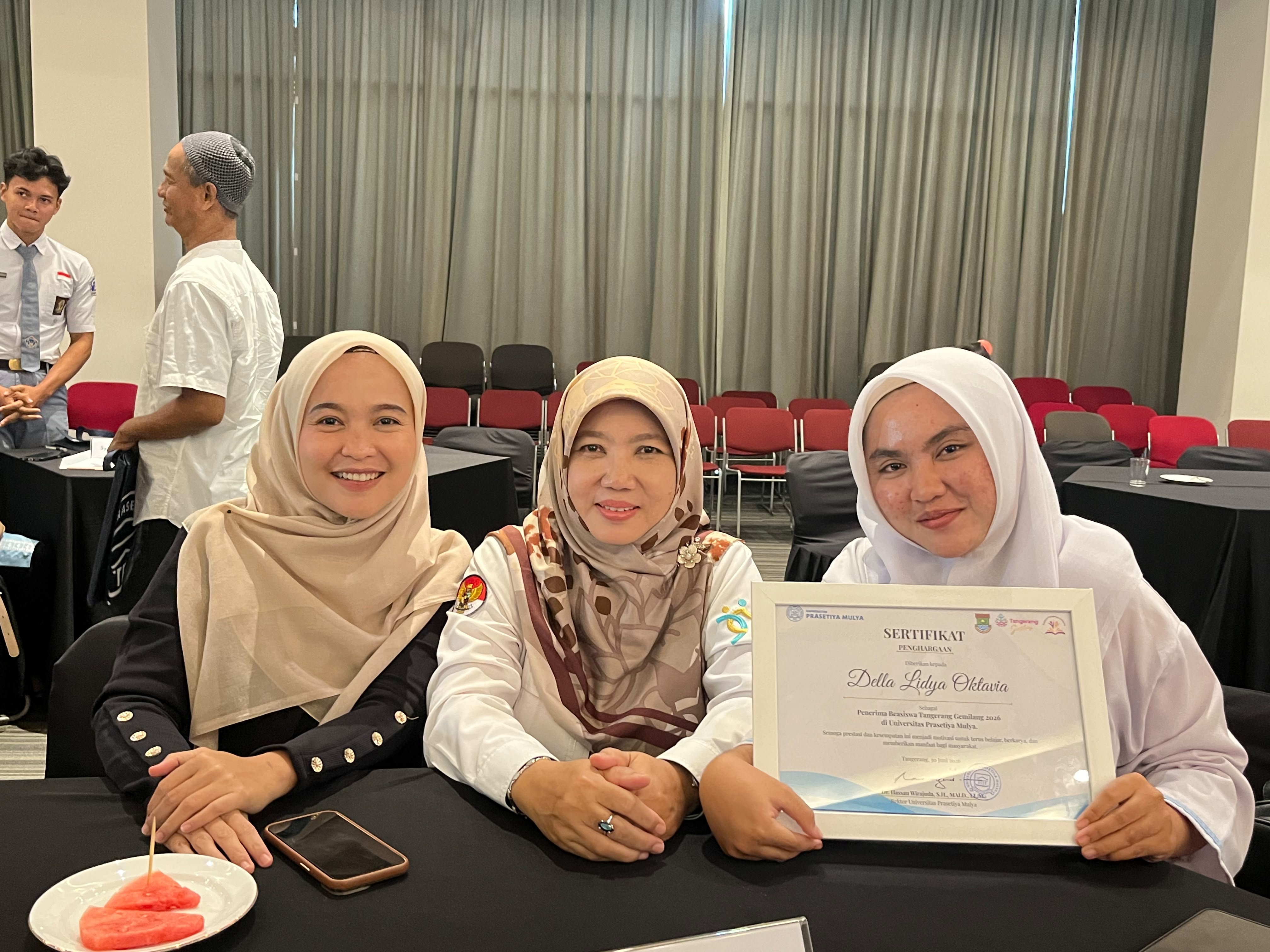 Perkuat Sinergi Pendidikan, Kepala MAN 3 Tangerang Hadiri Penandatanganan PKS Beasiswa Tangerang Gemilang di Universitas Prasetiya Mulya